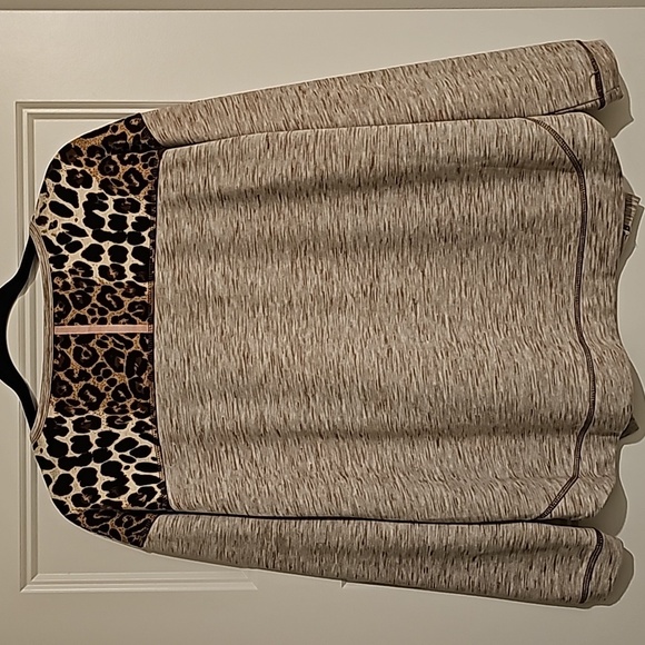 Tru Luxe Jeans Women's Long Sleeve Top sz small - Picture 4 of 5